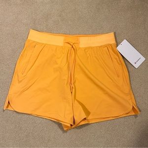 lululemon shorts NWT